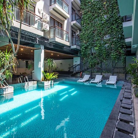 Liberta Seminyak Hotel Exterior photo
