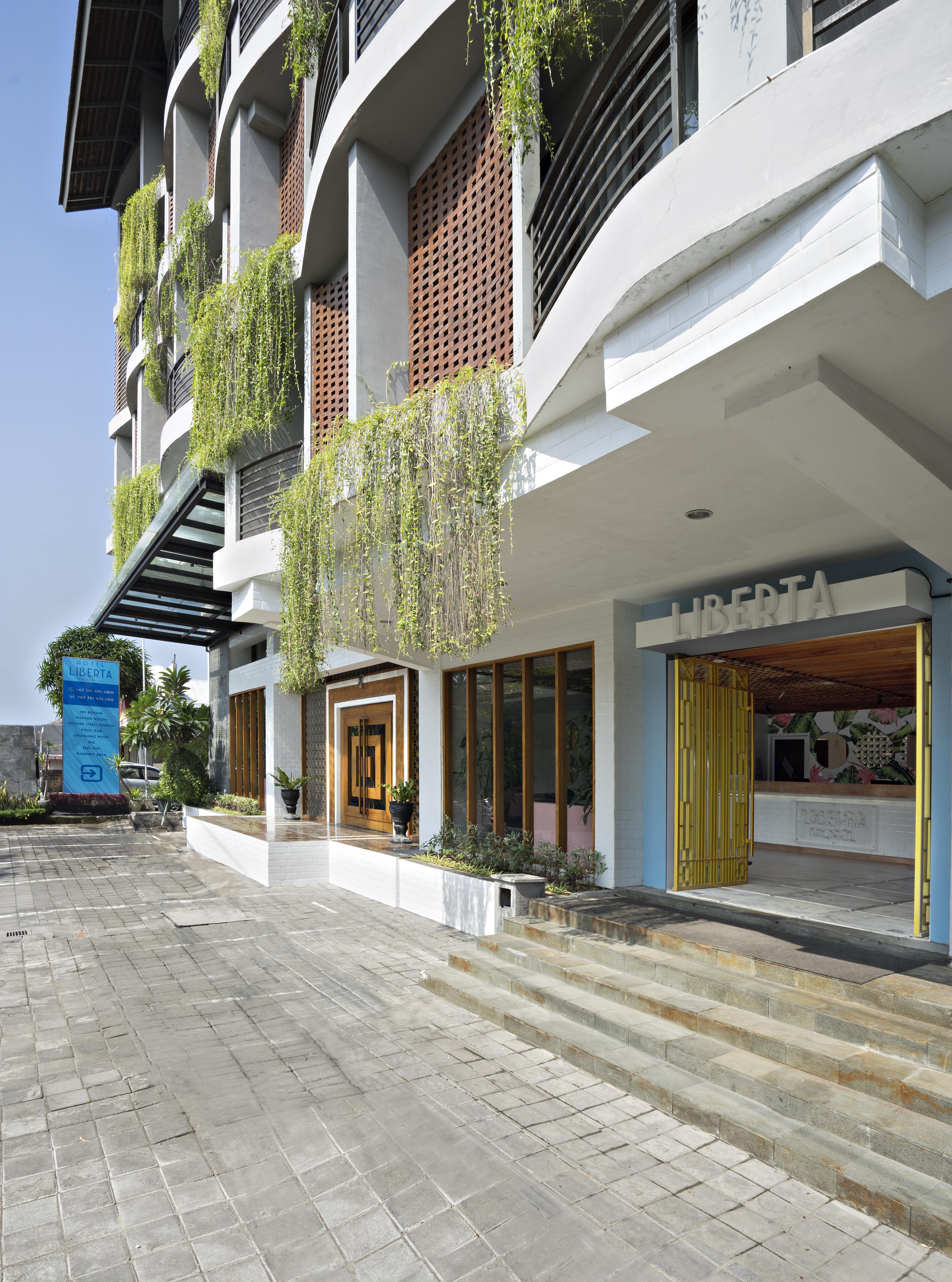 Liberta Seminyak Hotel Exterior photo
