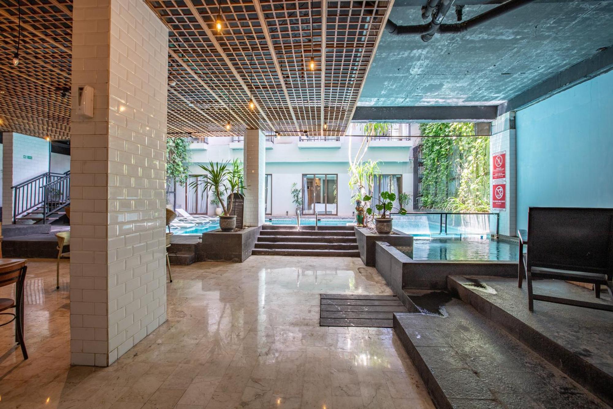 Liberta Seminyak Hotel Exterior photo